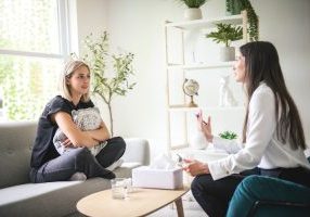 relaxed psychotherapy session